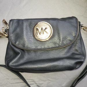 Micheal Kors Faux Leather purse